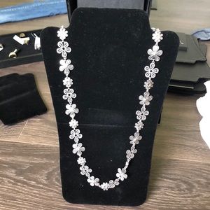 Premier Designs silver flower necklace